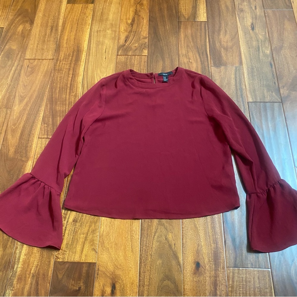 Forever 21 Women's Long Bell Sleeve Maroon Burgundy Shirt Size Medium